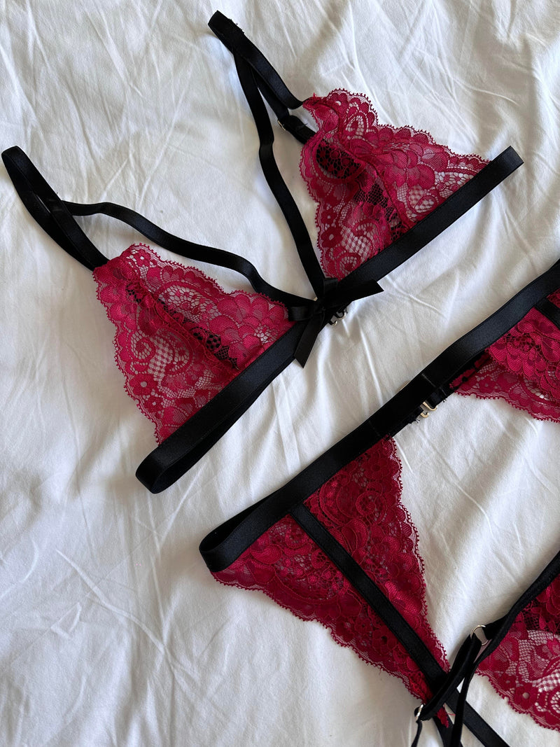 Burgundy Elastic Garter Belt Set by The Lilith Noir
